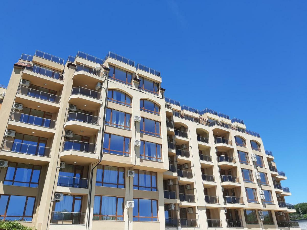 Aparthotel Vesta Riviera - Free Parking Goldstrand Exterior foto
