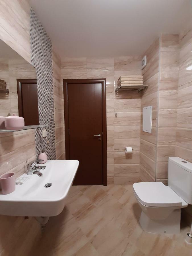 Aparthotel Vesta Riviera - Free Parking Goldstrand Exterior foto