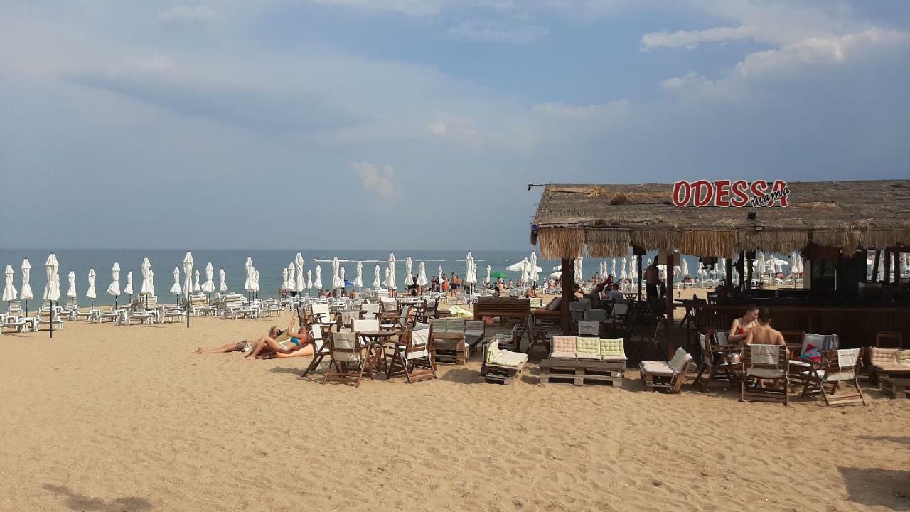 Aparthotel Vesta Riviera - Free Parking Goldstrand Exterior foto