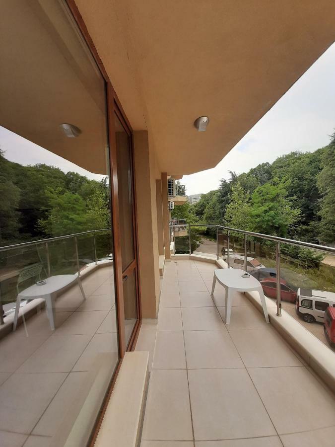 Aparthotel Vesta Riviera - Free Parking Goldstrand Exterior foto