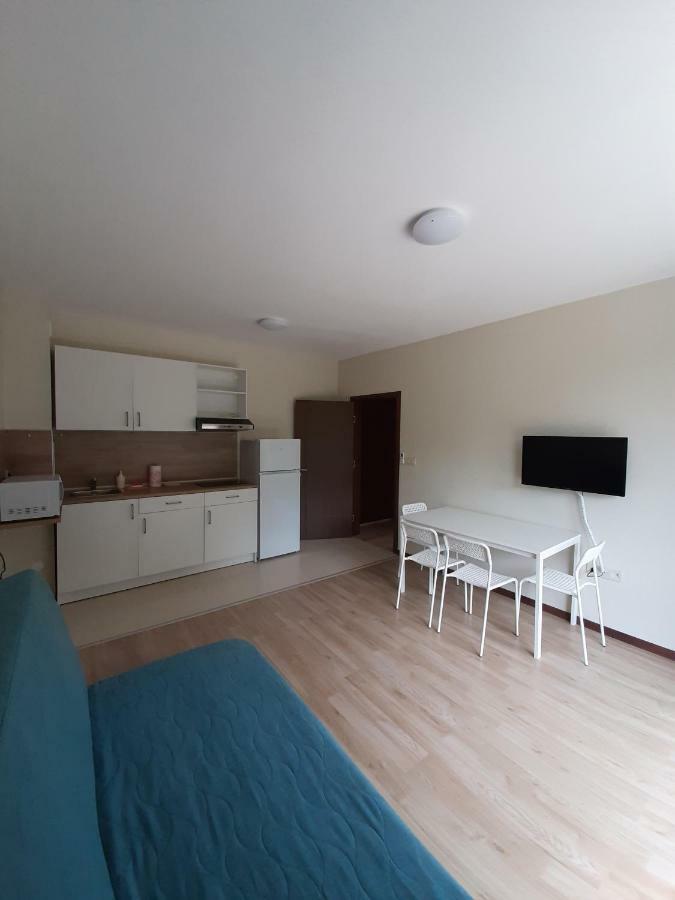 Aparthotel Vesta Riviera - Free Parking Goldstrand Exterior foto